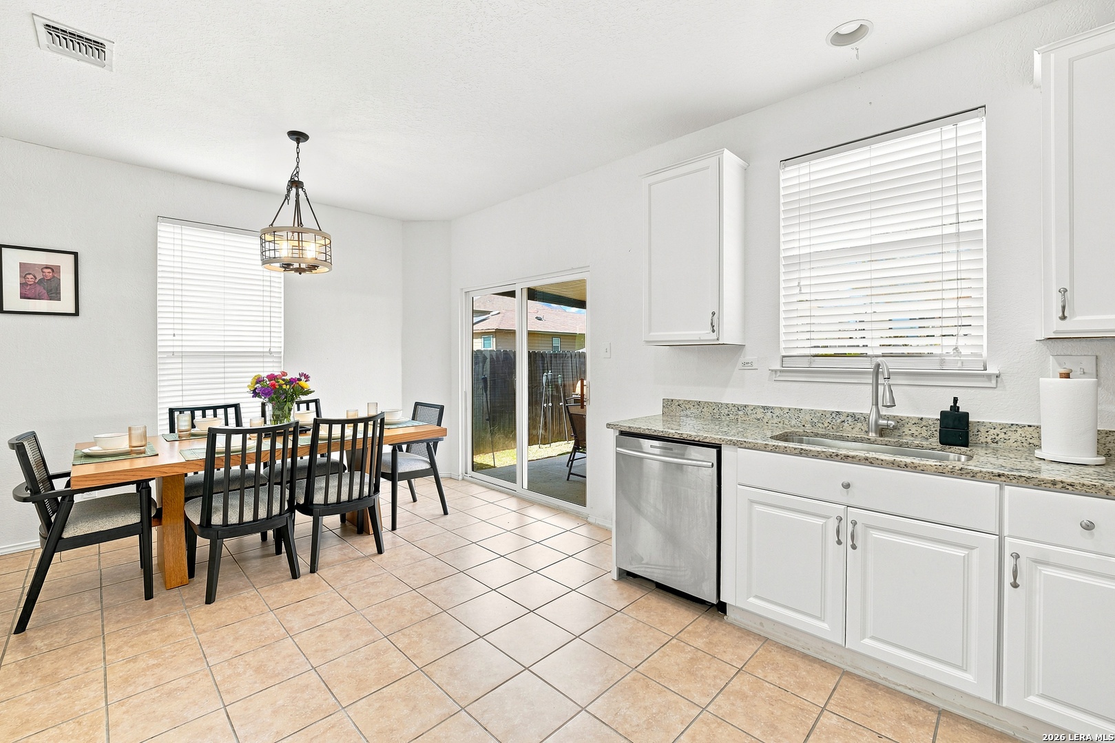 4315 Rothberger Way San Antonio, TX 78244 - Photo 6 of 31 Gallery Image 6