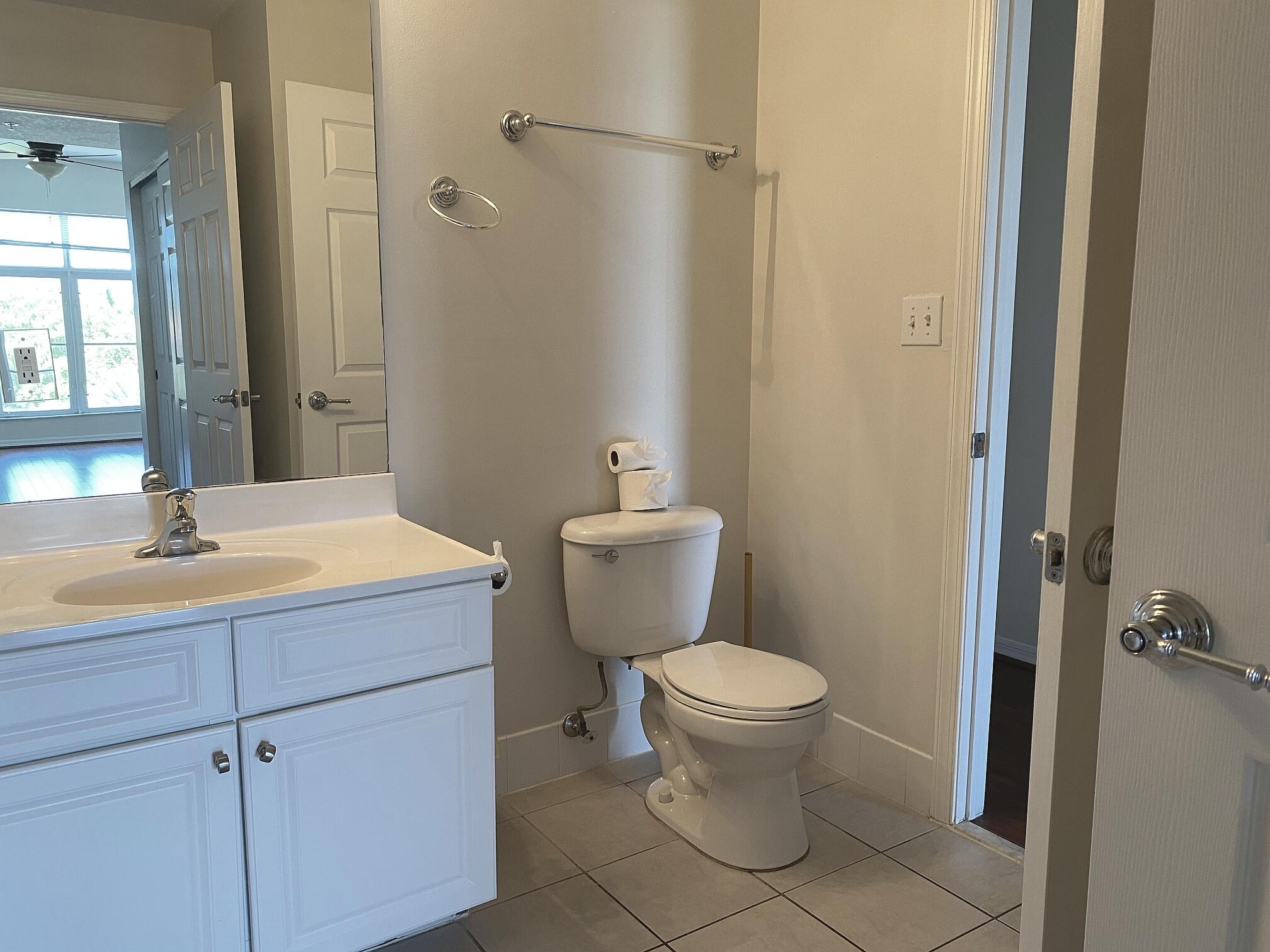 1155 Main Street, Unit 303 Jupiter, FL 33458 - Photo 16 of 25 Bathroom