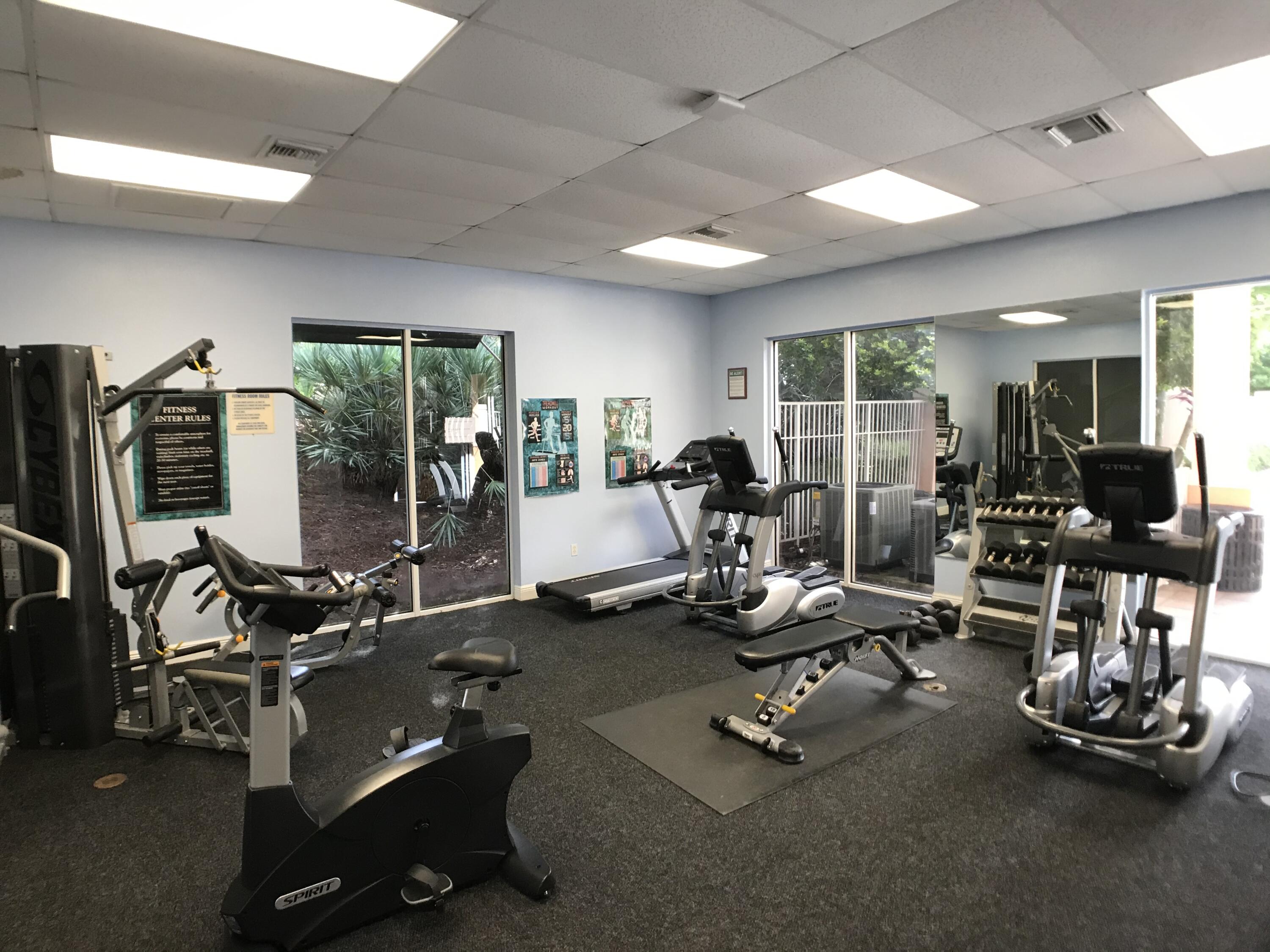 1155 Main Street, Unit 303 Jupiter, FL 33458 - Photo 22 of 25 Community gym