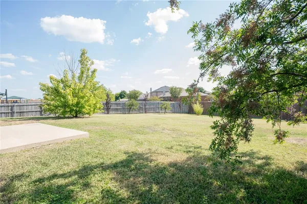 $2,850 | 524 Zachum Drive, Arlington, TX 76002