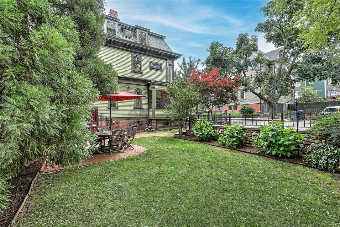 166 Prospect Street Providence, RI 02906 - Photo 42 of 48