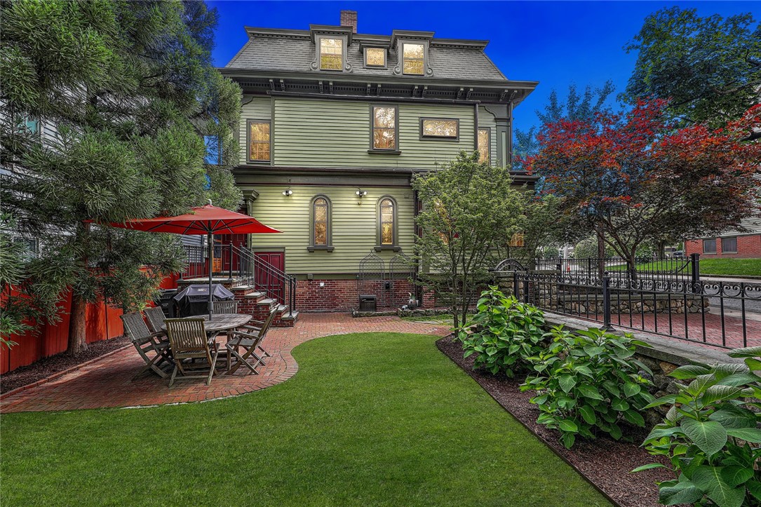 166 Prospect Street Providence, RI 02906 - Photo 43 of 48