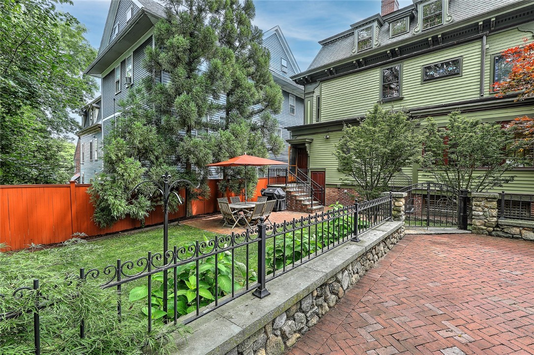166 Prospect Street Providence, RI 02906 - Photo 46 of 48