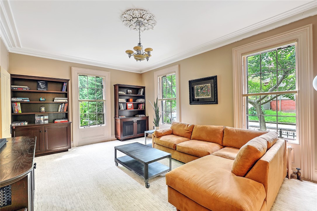 166 Prospect Street Providence, RI 02906 - Photo 8 of 48