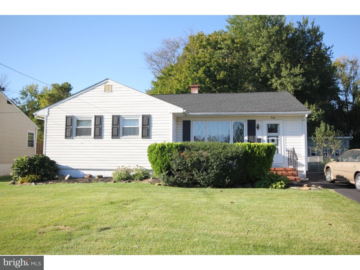 40 Sherbrooke Road Ewing, NJ 08638 - Photo 1 of 12