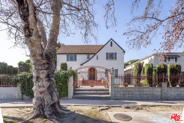 $2,400,000 | 955 South Highland Avenue, Los Angeles, CA 90036