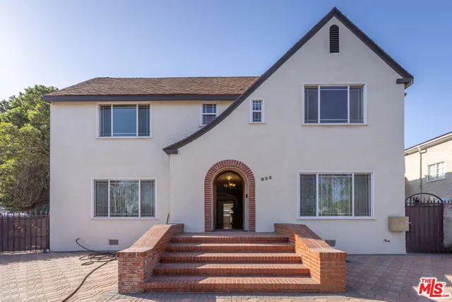 $2,400,000 | 955 South Highland Avenue, Los Angeles, CA 90036