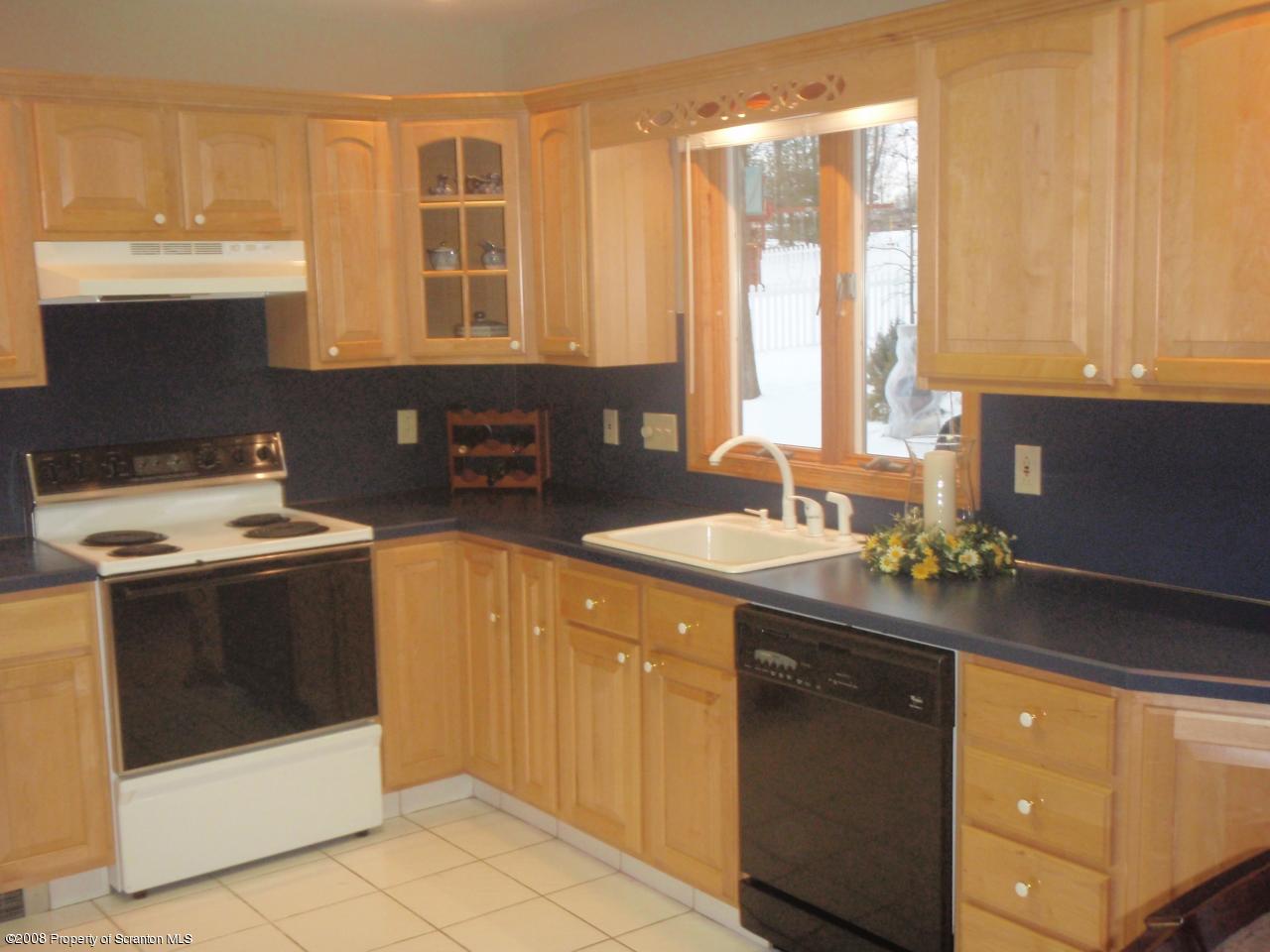 204 Maggies Road Clarks Summit, PA 18411 - Photo 3 of 10 Gallery Image 3