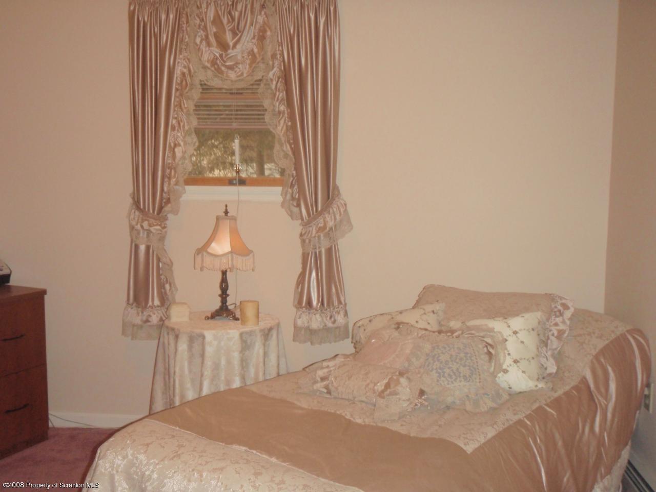 204 Maggies Road Clarks Summit, PA 18411 - Photo 8 of 10 Gallery Image 8
