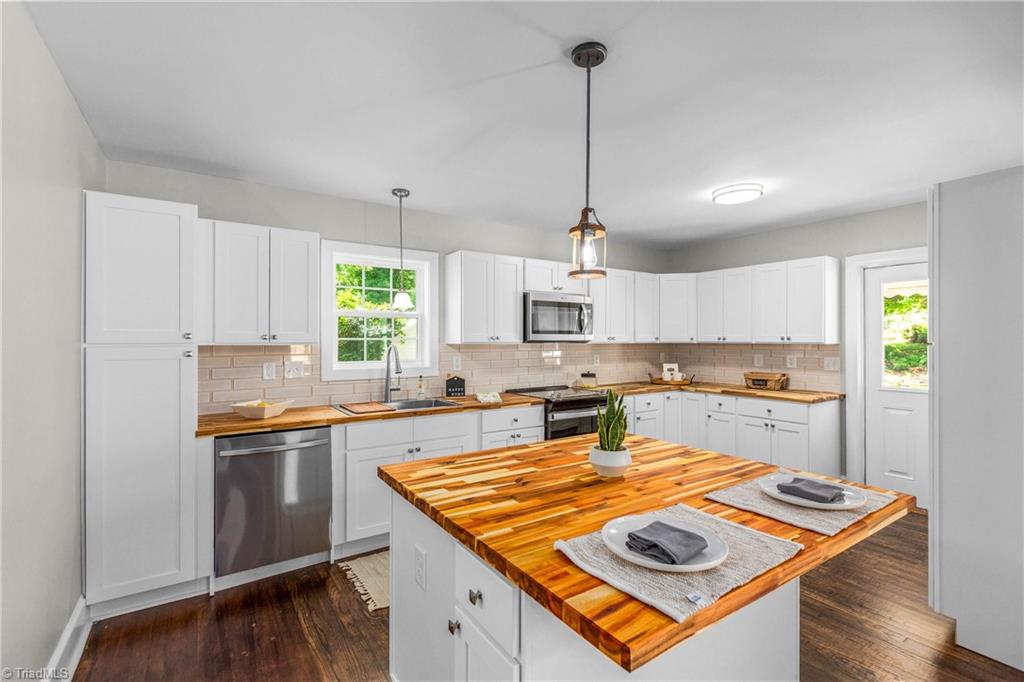 4816 Dippen Road Walkertown, NC 27105 - Photo 7 of 26