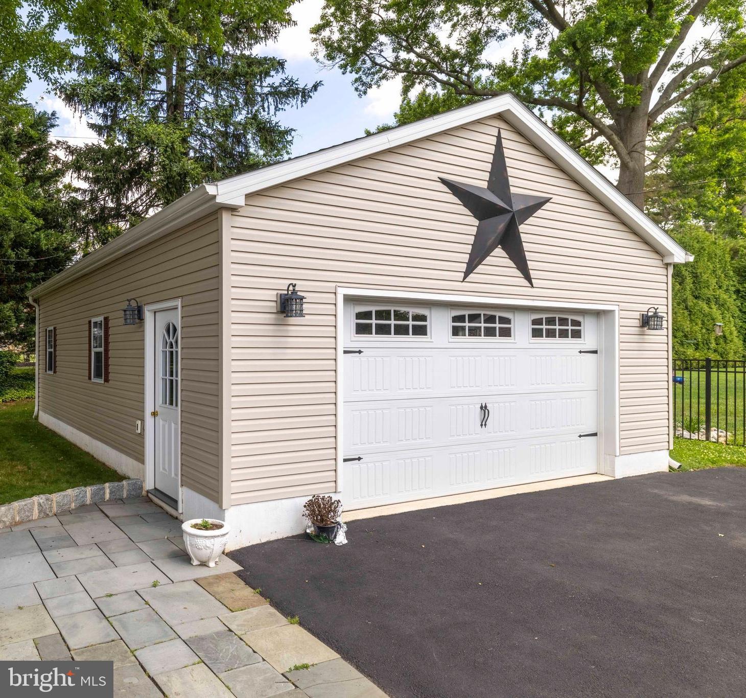 3882 Whitman Road Huntingdon Valley, PA 19006 - Photo 43 of 57 Detached Garage