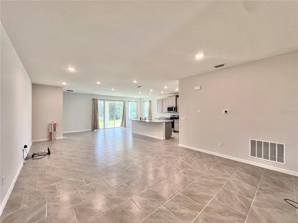 33869 Field Maple Loop Wesley Chapel, FL 33545 - Photo 3 of 37