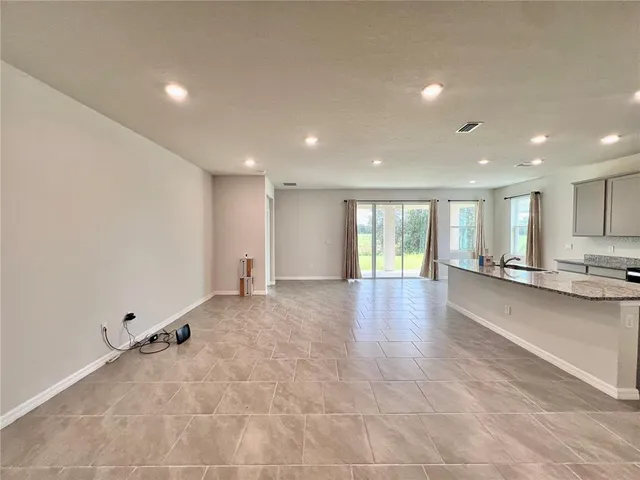 $2,045 | 33869 Field Maple Loop, Wesley Chapel, FL 33545