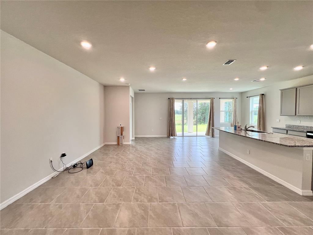 33869 Field Maple Loop Wesley Chapel, FL 33545 - Photo 4 of 37