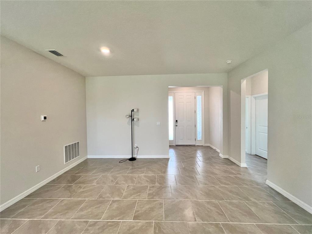 33869 Field Maple Loop Wesley Chapel, FL 33545 - Photo 5 of 37