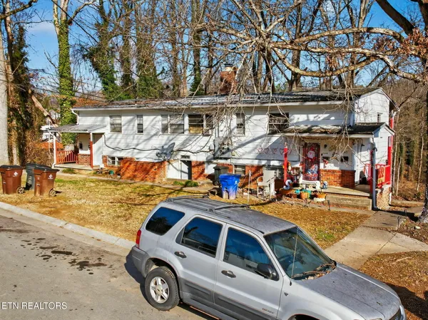 $1 | 147 Waddell Circle, Oak Ridge, TN 37830