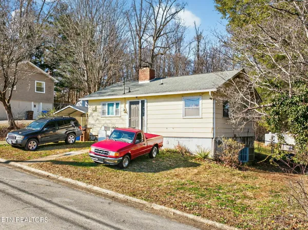 $1 | 147 Waddell Circle, Oak Ridge, TN 37830