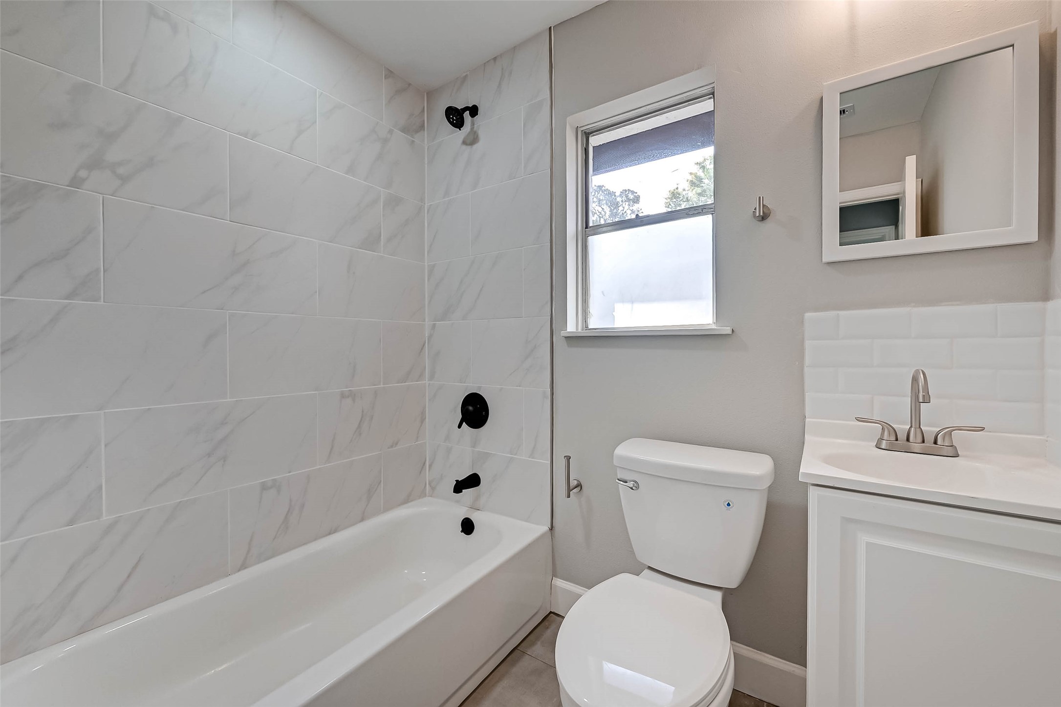 5838 Reed Road Houston, TX 77033 - Photo 10 of 19