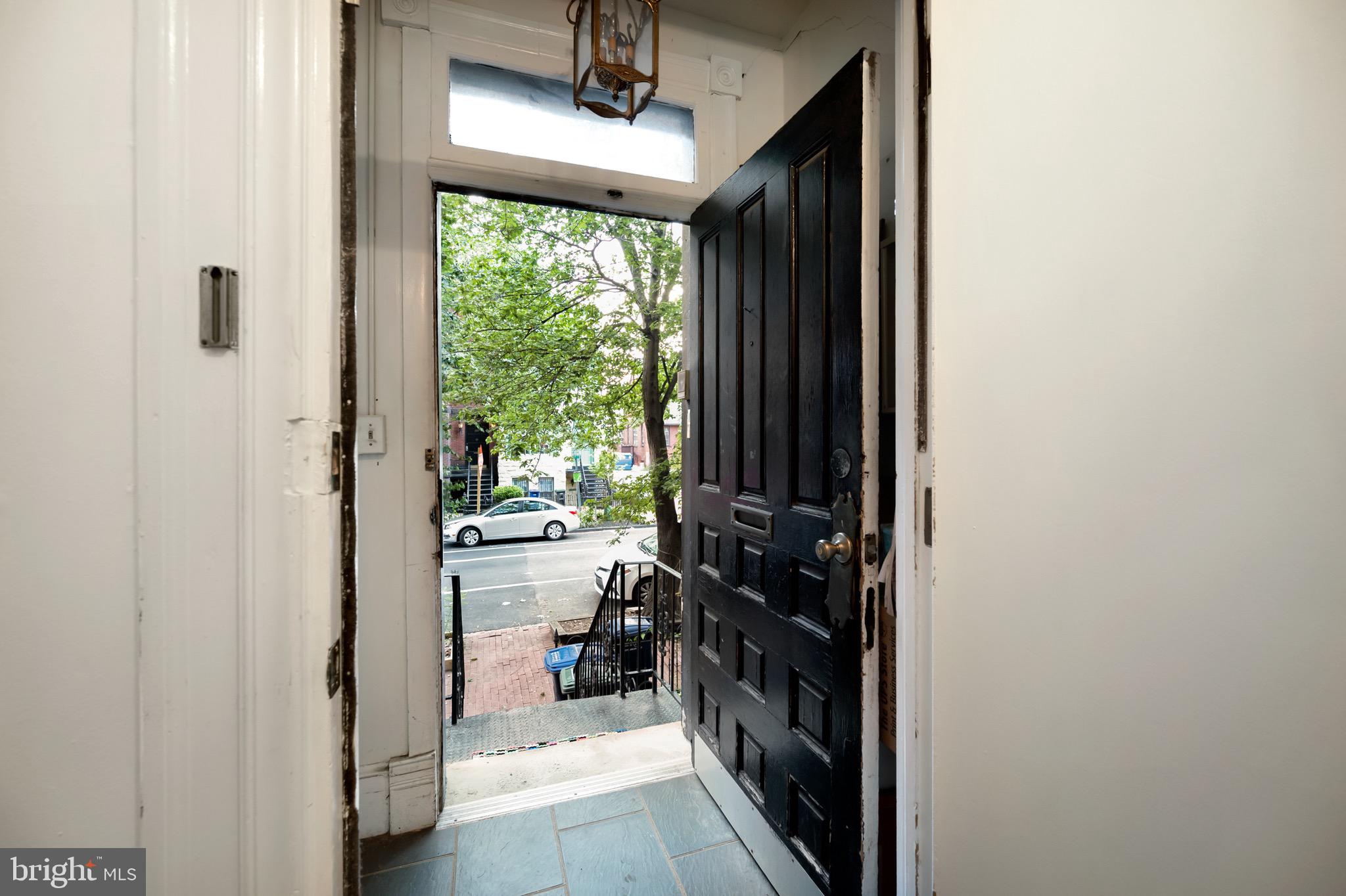 216 4th Street Southeast Washington, DC 20003 - Photo 7 of 85