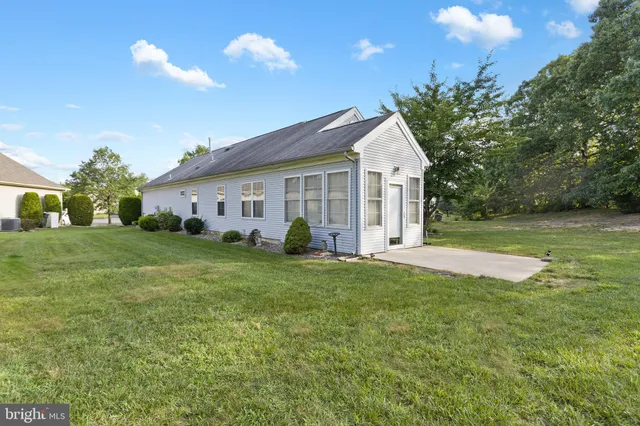 $425,000 | 47 Gabriella Circle, Manchester Township, NJ 08759