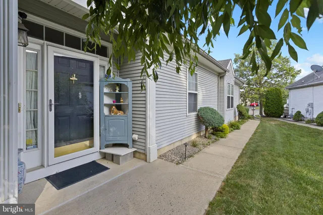 $425,000 | 47 Gabriella Circle, Manchester Township, NJ 08759