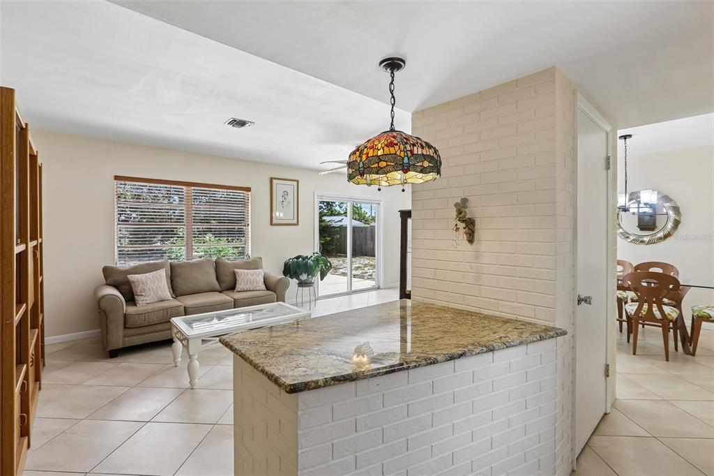 1856 Southview Road Largo, FL 33770 - Photo 10 of 27