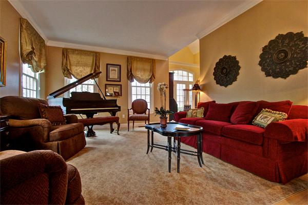 6 Chadwick Way Hopkinton, MA 01748 - Photo 9 of 30 a living room with furniture and a large window