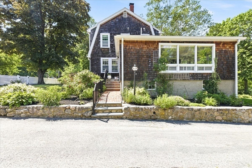 694 Country Way Scituate, MA 02066 - Photo 34 of 40