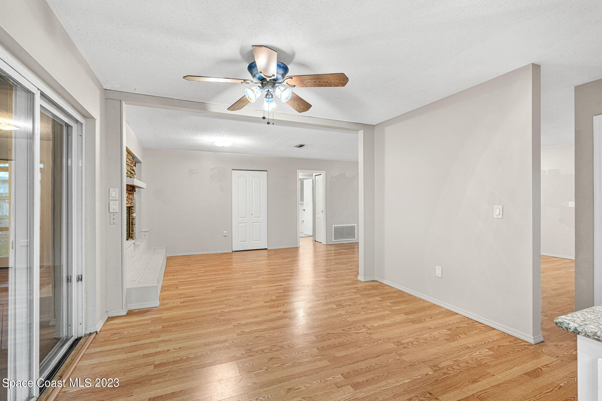 2455 Colony Drive Melbourne, FL 32935 - Photo 12 of 30 16-web-or-mls-DSC08112-HDR