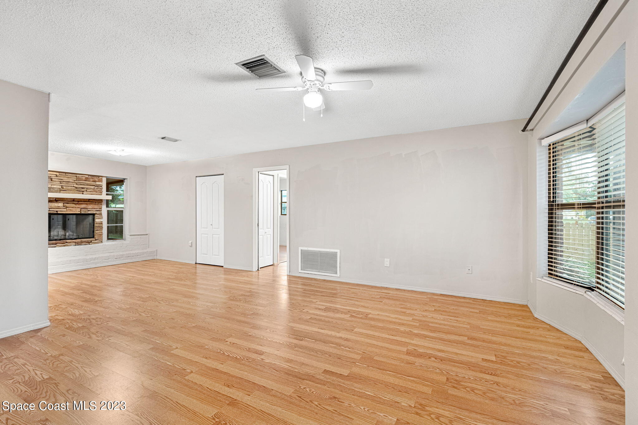 2455 Colony Drive Melbourne, FL 32935 - Photo 3 of 30 8-web-or-mls-DSC08136-HDR
