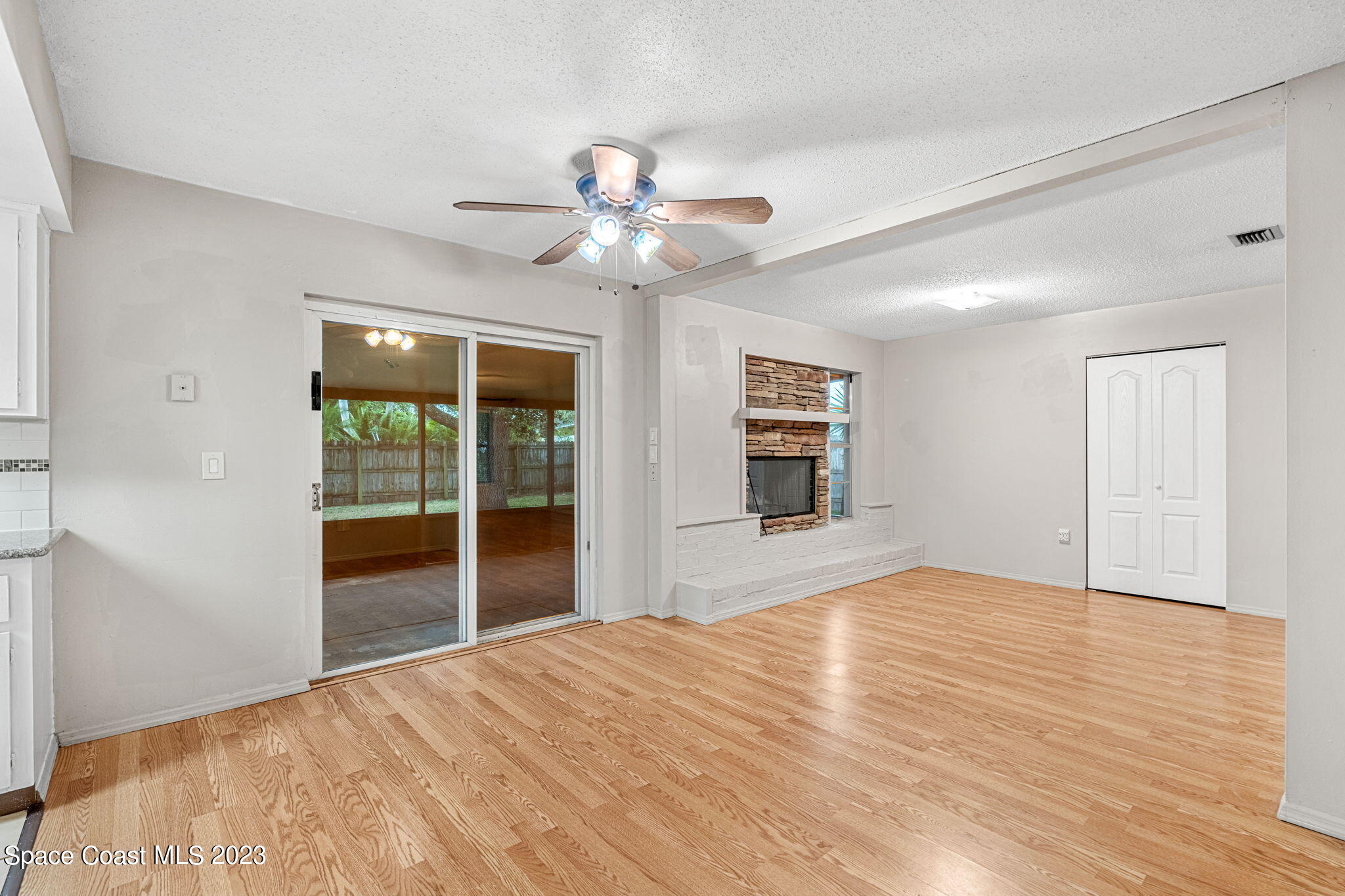 2455 Colony Drive Melbourne, FL 32935 - Photo 10 of 30 14-web-or-mls-DSC08115-HDR