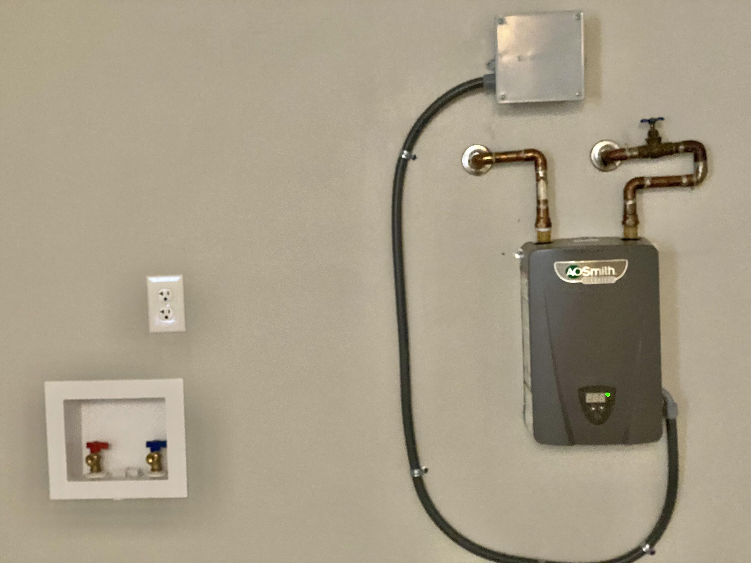 795 Bay Street Crestview, FL 32536 - Photo 26 of 34 a picture of a bathroom with a sink and mirror