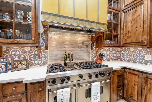 $18,000 | 10 Player Pond Place, The Woodlands, TX 77382