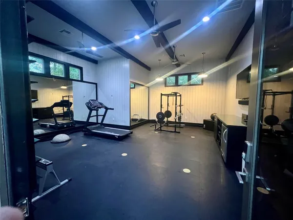 $18,000 | 10 Player Pond Place, The Woodlands, TX 77382