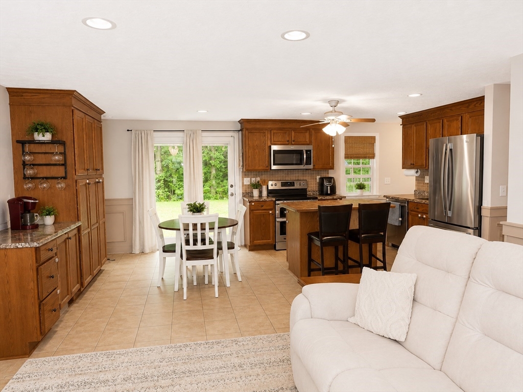 8 Naushon Road West Wareham, MA 02576 - Photo 2 of 13