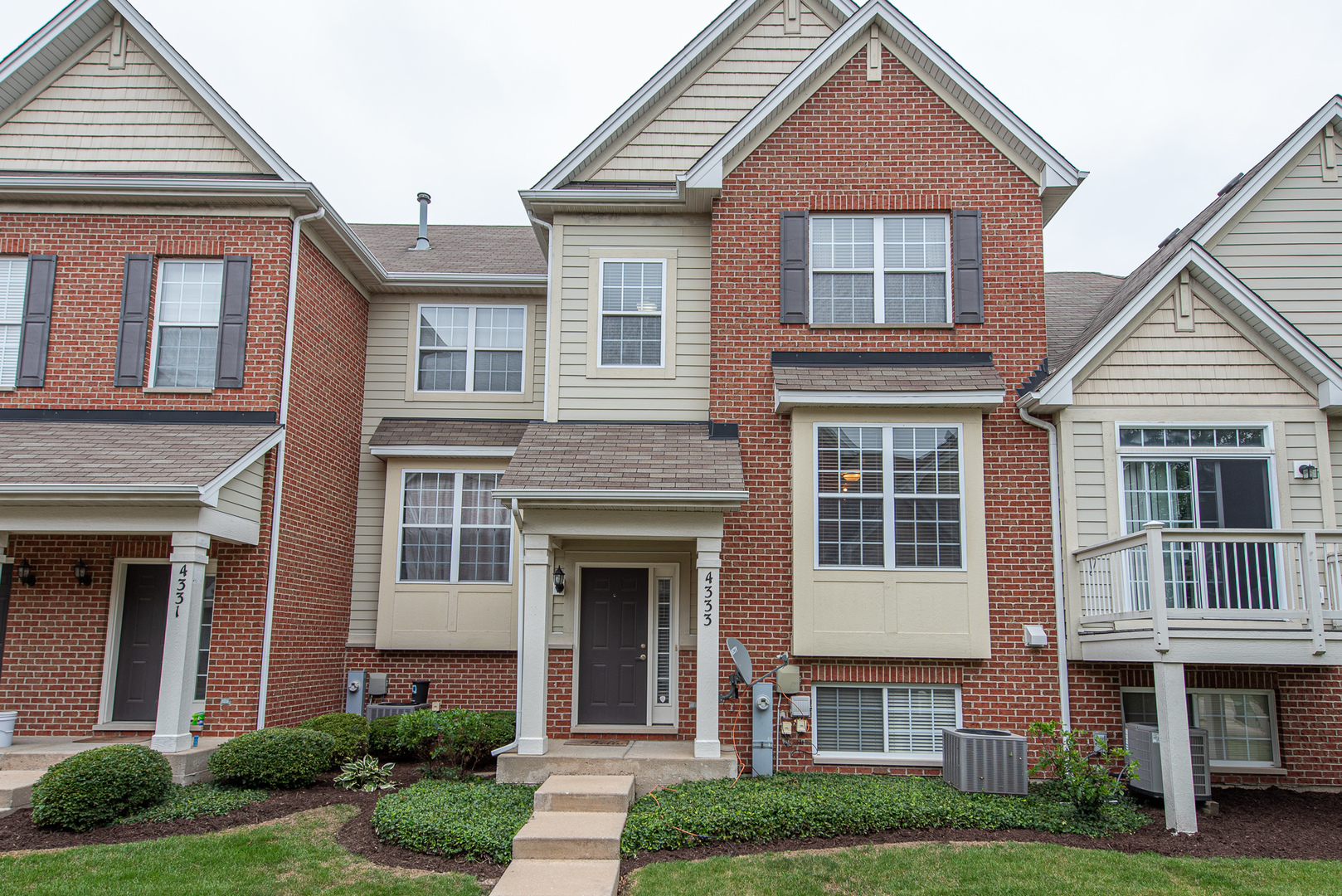 4333 Timber Ridge Court Joliet, IL 60431 - Photo 1 of 21