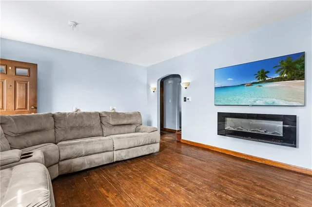 $184,900 | 118 Oak Spring Road, Canonsburg, PA 15317