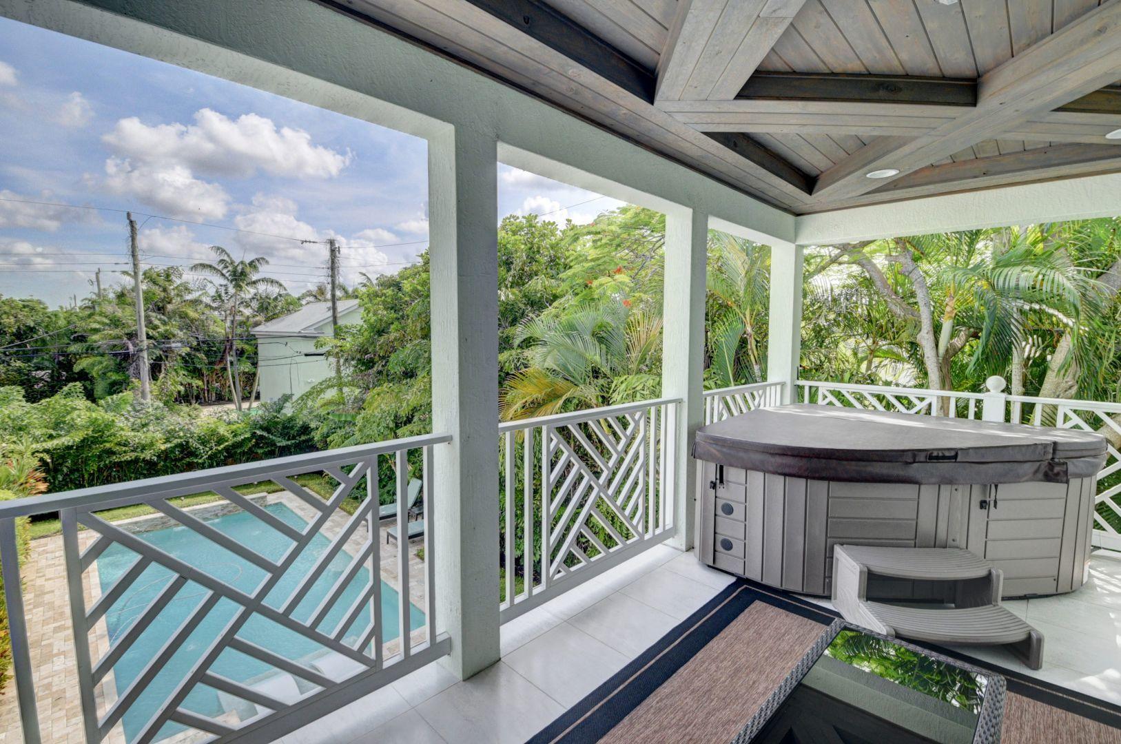 211 Northwest 10th Street Boca Raton, FL 33432 - Photo 23 of 43 Balcony