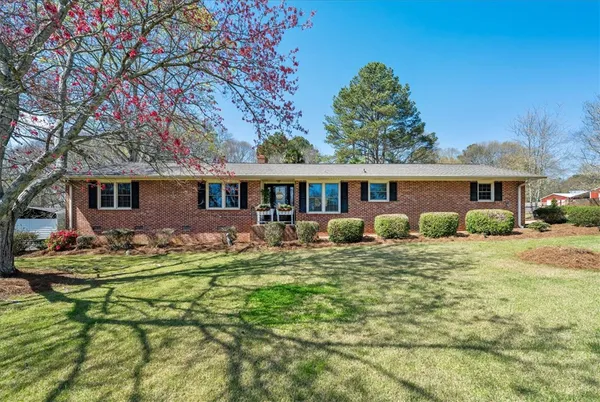 $319,900 | 211 Harborough Road, Anderson, SC 29625