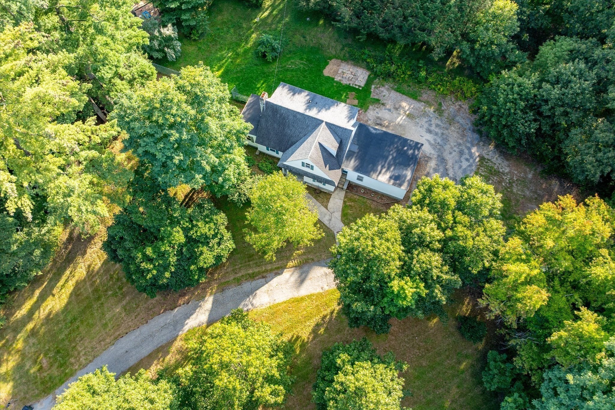 39 Southbridge Road Dudley, MA 01571 - Photo 4 of 42 Gallery Image 4