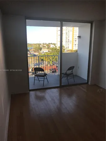 $1,650 | 1200 Northeast Miami Gardens Drive, Unit 504W, Miami, FL 33179