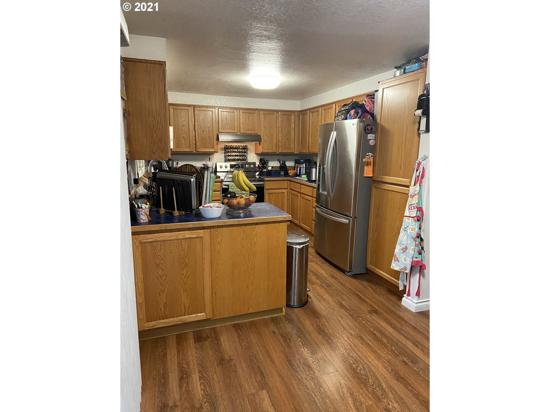 311 Maple Street Riddle, OR 97469 - Photo 4 of 24