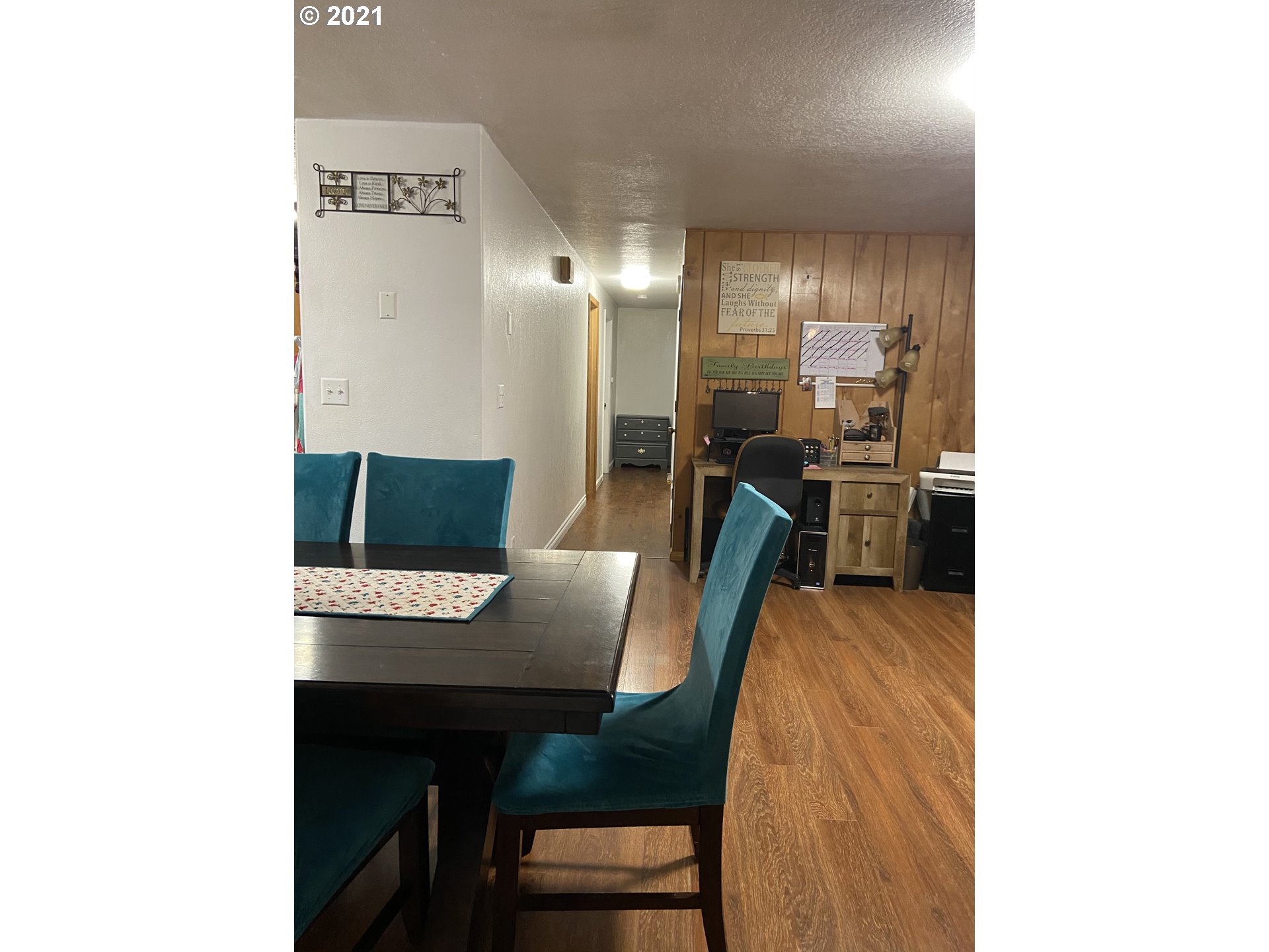 311 Maple Street Riddle, OR 97469 - Photo 6 of 24