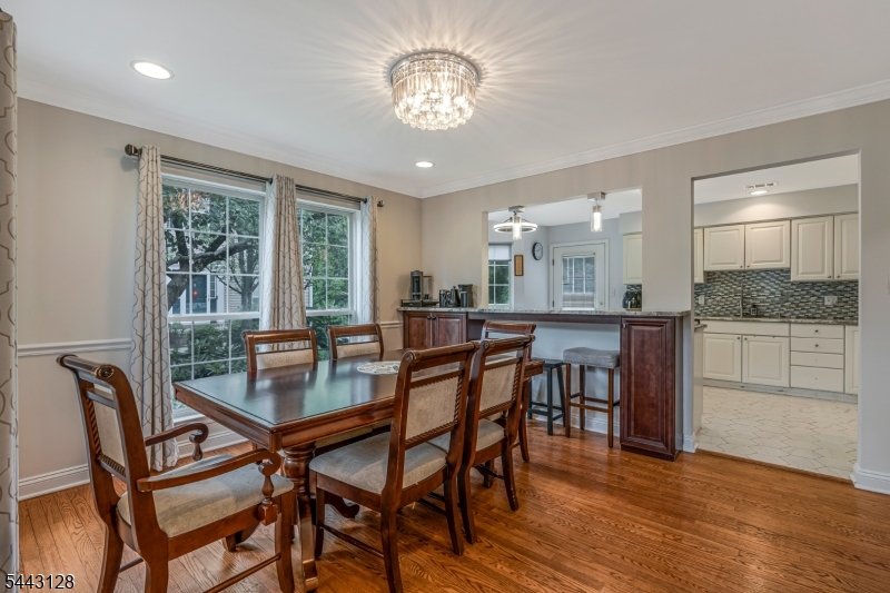 262 Marcia Way Bridgewater, NJ 08807 - Photo 8 of 40