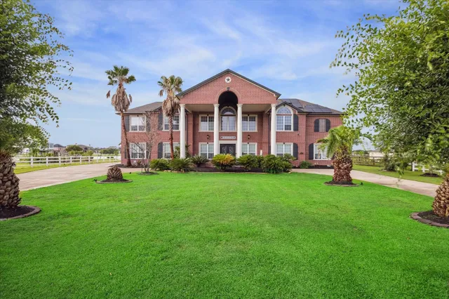 $1,099,000 | 5811 Muskogee Lane, Richmond, TX 77469