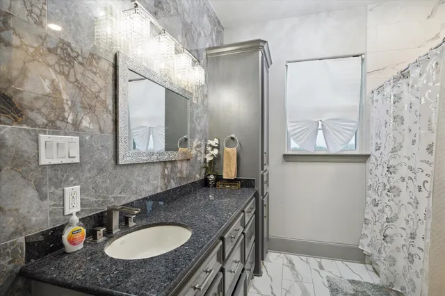 $1,099,000 | 5811 Muskogee Lane, Richmond, TX 77469