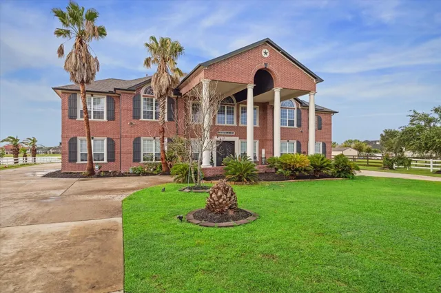 $1,099,000 | 5811 Muskogee Lane, Richmond, TX 77469