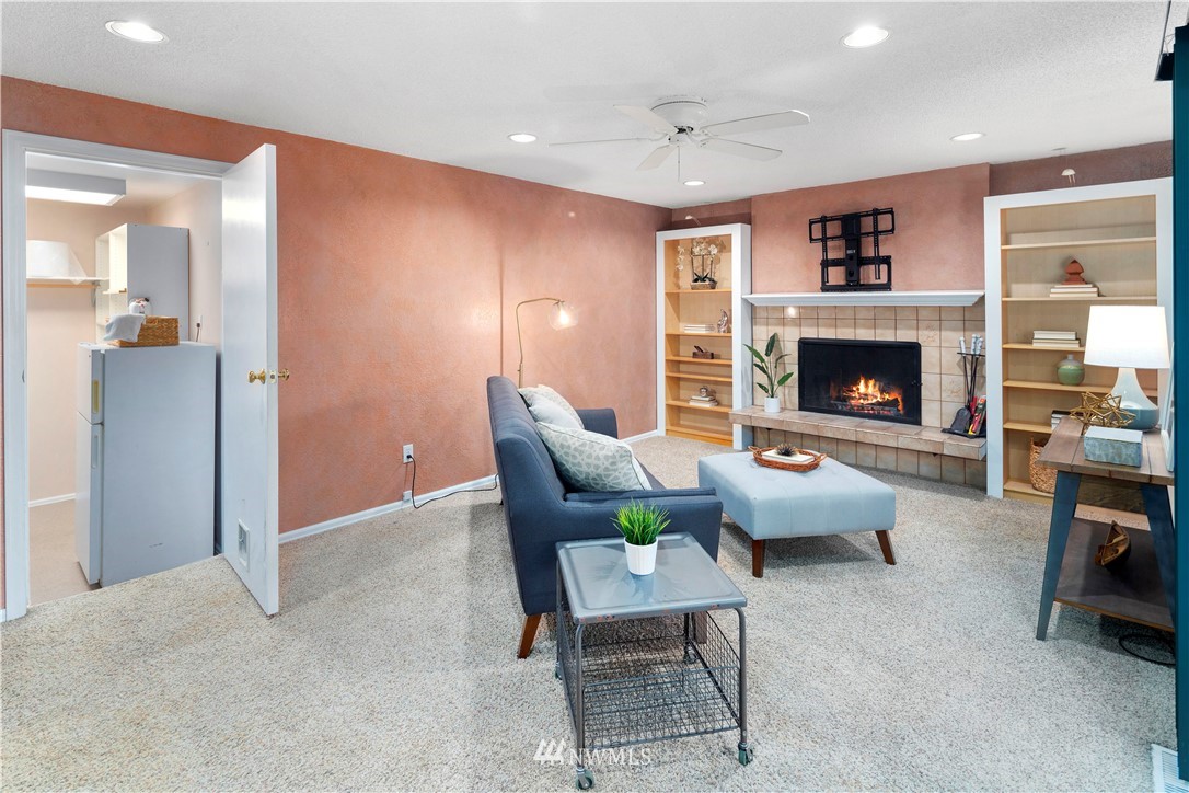 1019 South 31st Court Renton, WA 98055 - Photo 13 of 29 Gallery Image 13