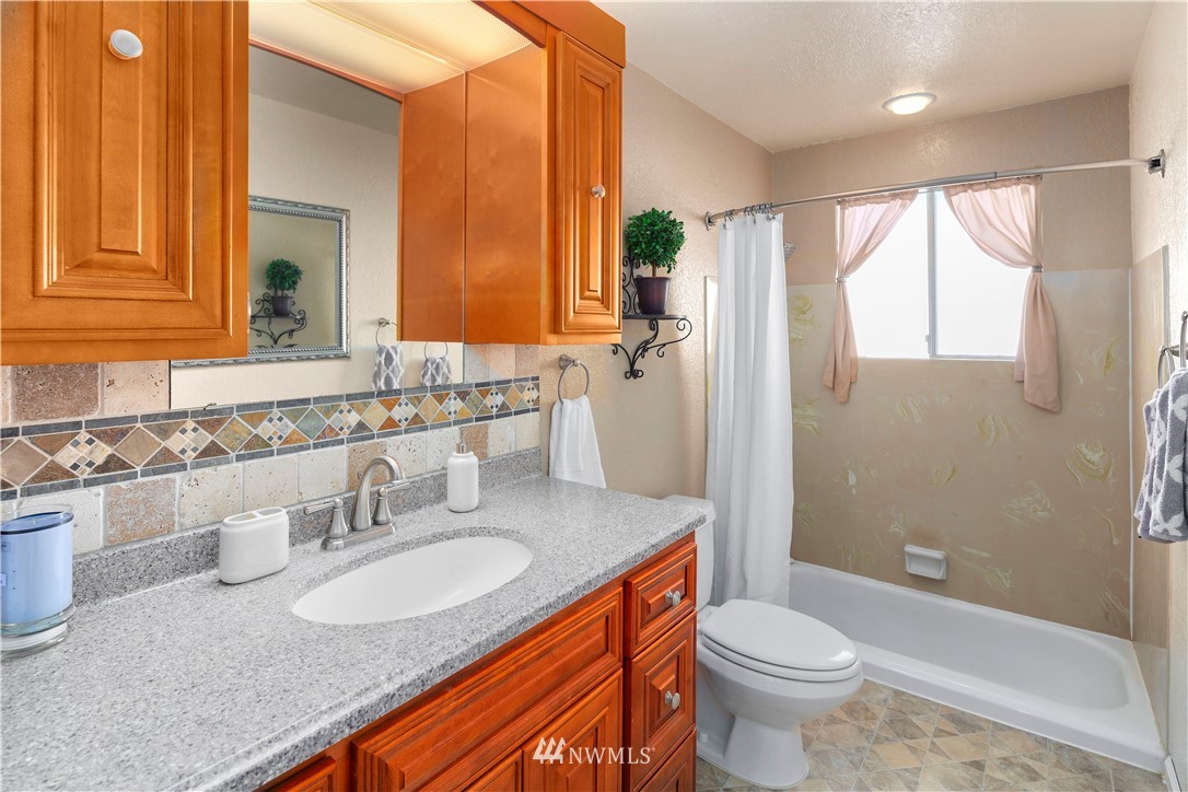 1019 South 31st Court Renton, WA 98055 - Photo 18 of 29 Gallery Image 18