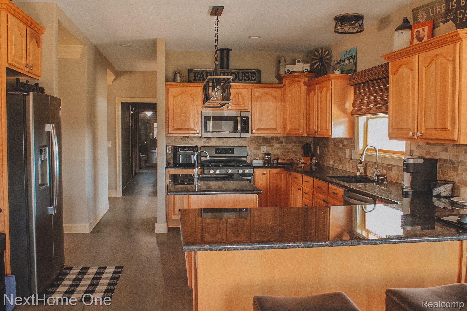 3455 West Coon Lake Road Howell, MI 48843 - Photo 6 of 49 Kitchen